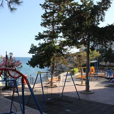 Sunny 2 Bedroom, 2 Bathrooms, Seaside Apt. Sliema Esterno foto