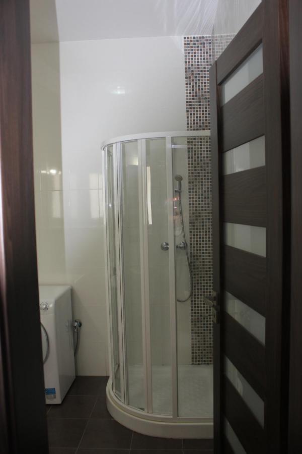 Sunny 2 Bedroom, 2 Bathrooms, Seaside Apt. Sliema Esterno foto